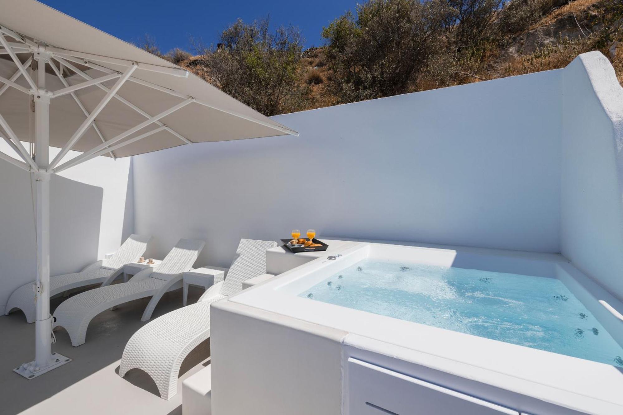 Captain'S House Suites Vóthon 外观 照片